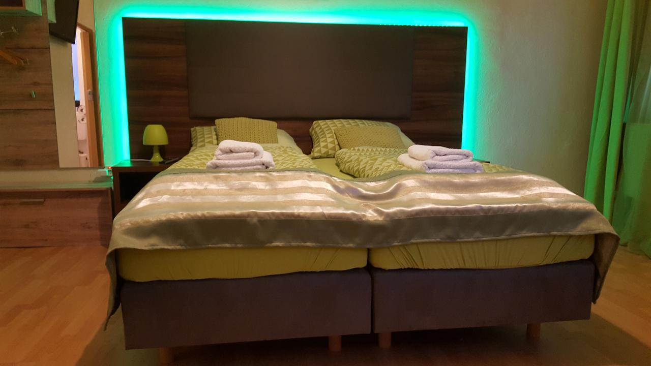 Kansakar Hotel Kaiserslautern Dış mekan fotoğraf