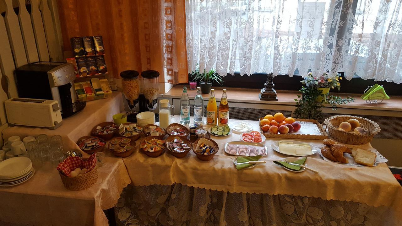Kansakar Hotel Kaiserslautern Dış mekan fotoğraf