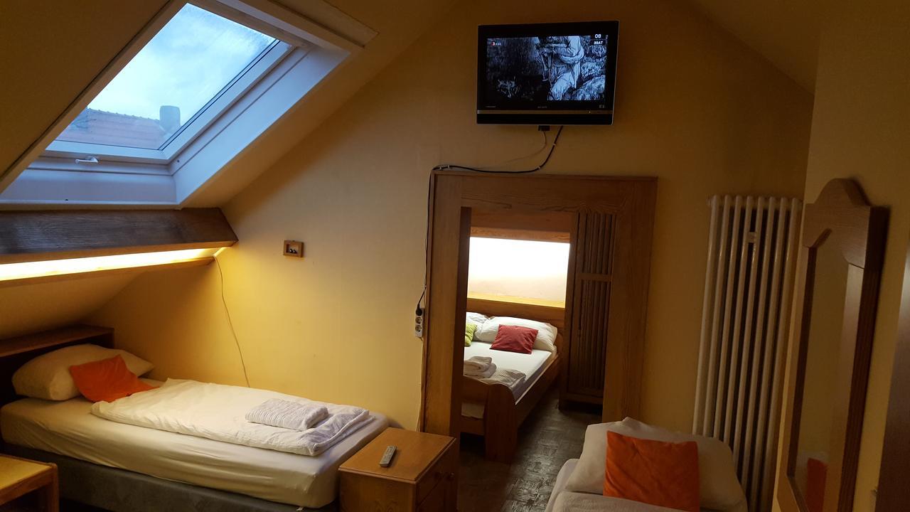 Kansakar Hotel Kaiserslautern Dış mekan fotoğraf